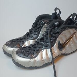 Nike Air Foamposite Pro Metallic Silver Size 11